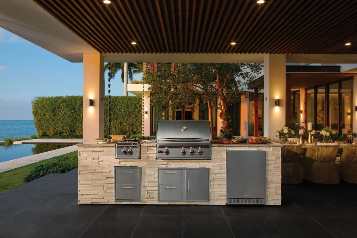 collections-grill-outdoor-kitchen-blaze-2