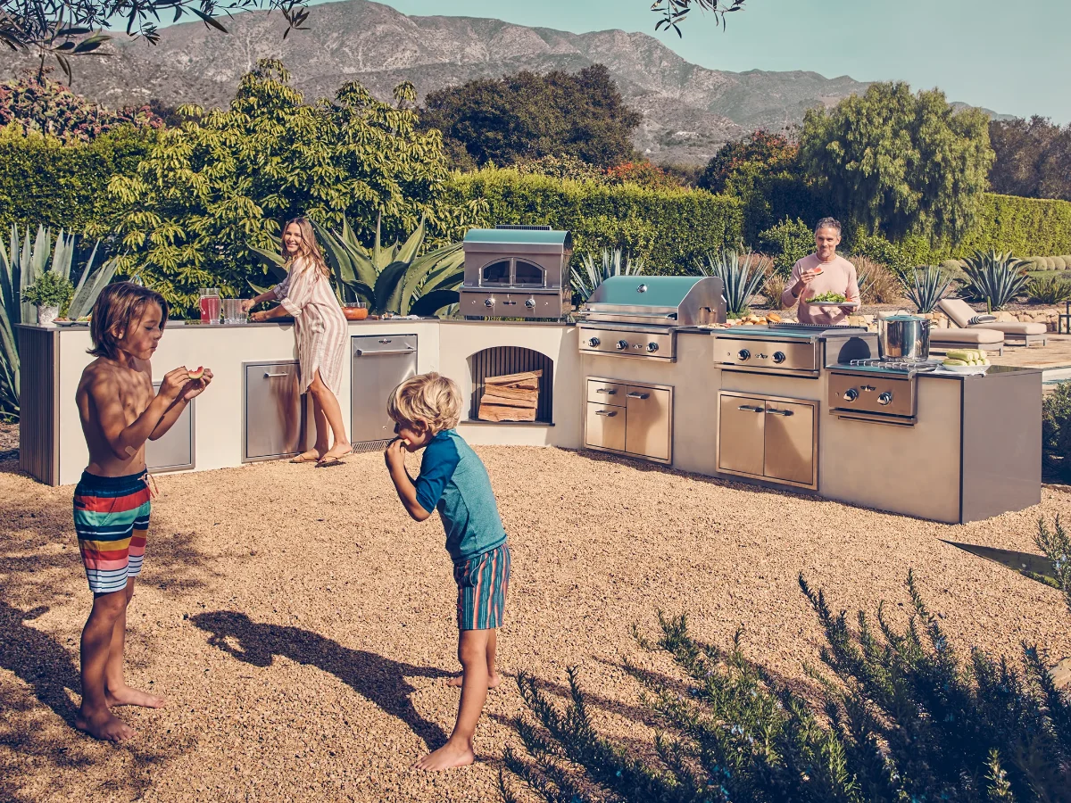 collections-grill-outdoor-kitchen-delta-heat-1